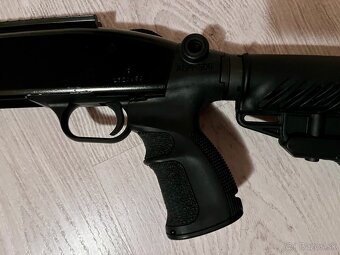 Predám brokovnicu “pumpu” Mossberg 500A - 3