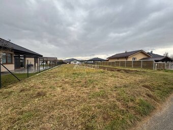 NOVÁ CENA:Stavebný pozemok s IS Sp. Hrhov-Levoča;1001 m2; 90 - 3