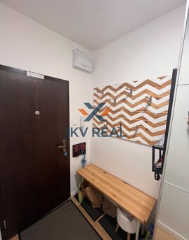 Priestranný slnečný kompletne zariadený 3izbový byt v srdci - 3