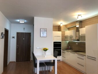 2 izbový byt s parkovaním na prenájom - 3