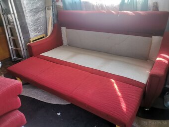 Predám sedaciu gaučovu roztahovaciu ešte zachovalu na chat. - 3