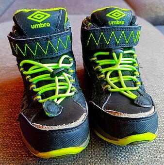 Detské zimné softshelové topánky značky Umbro - 3