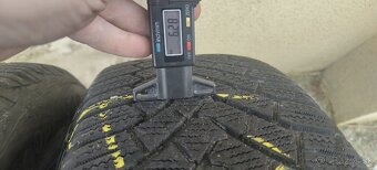 Zimné Goodyear Ultragrip ICE 3 215/60/16 99T - 3