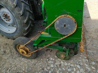 Predám diskovu sejacku českej výroby - 3