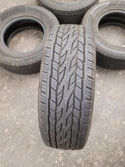 235/70 R15 Continental - 3