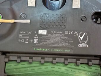 iRobot i7 - 3