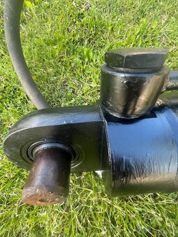 Hydraulický piest - 3