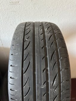 Letné pneu 225/40 R18 - 3