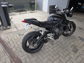 Triumph Street Triple 765S - 3