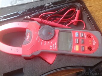Kliešťový multimeter UNI-T - 3