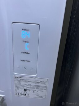 Chladnička Samsung nefunguje, dá sa použiť na náhradné diely - 3