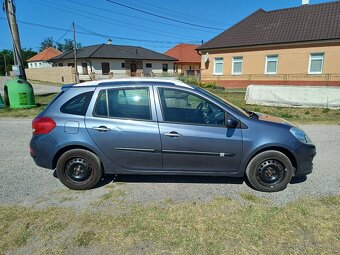 Predám Renault Clio Grandtour 1.2 benzín ,55kw rok výroby 20 - 3