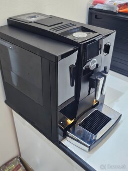 Jura IMPRESSA F8 automatický kávovar - 3