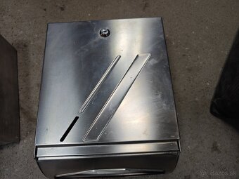 Hygienicke nerezove davkovace - 3