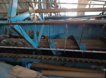 Predám obilný kombajn - 3