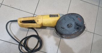 Veľká uhlová brúska Einhell - 3