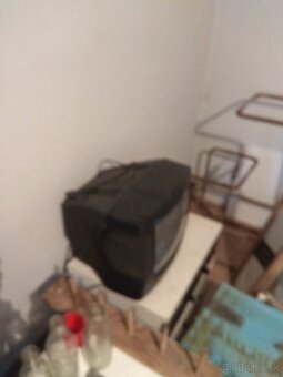 TELEVíZOR PHILIPS - 3