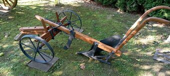 Starý drevený konský pluh 3 - 3