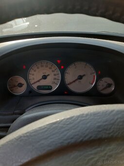 Predám chrysler voyager - 3
