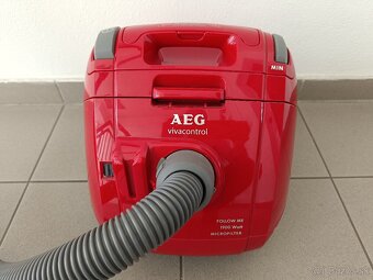 Vysavac AEG - 3