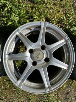4x108 R15 elektrony - 3