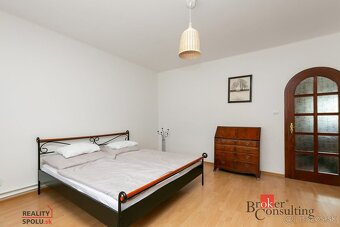PRIESTRANNÝ RODINNÝ DOM V PERFEKTNEJ LOKALITE, SVÄTÝ JUR - 3