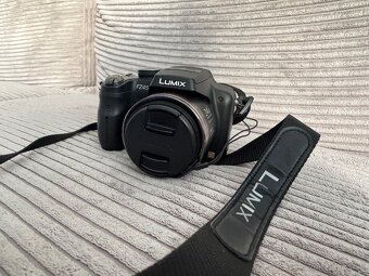 Fotoaparát Panasonic Lumix FZ45 - 3
