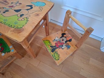 Detský stolík so stoličkami Minnie - 3