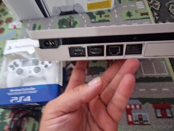 Playstation 4 slim biely - 3
