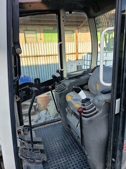 Minibager Terex TC16 - 3
