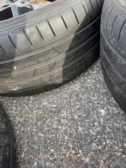 Ford Focus mondeo c-max 235/40R18 - 3