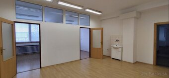 Priemyselná hala, Dubnica nad Váhom - 3