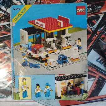 LEGO 6378 Shell Service Station - 3
