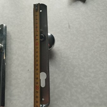 Kľučka - guľa - 3