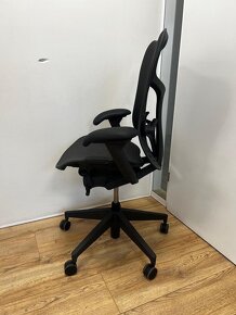 Kancelárska stolička Herman Miller Mirra 2 Graphite Full Opt - 3