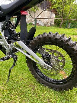 Surron light bee x - 3