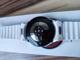 Samung Galaxy Watch 7 Biela, 40mm - 3