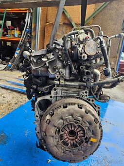 Motor Toyota Avensis T25 2.2 130 kW - 3