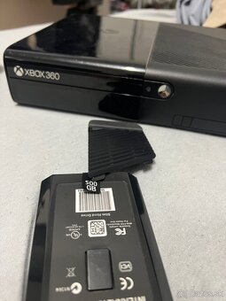 Xbox 360 + kinct + hry + 2x ovladače - 3