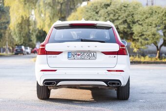 Volvo XC60 D4 R-Design AWD A/T 140kw - 3