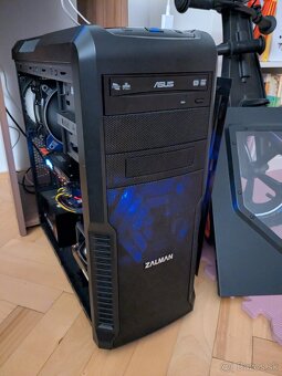 Herný PC + Monitor a príslušenstvo - 3