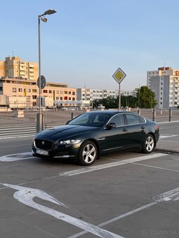 Jaguar XF 3.0 V6 benzín automat 12/2016 250kw kompresor 4x4 - 3