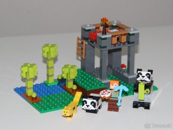 Lego Minecraft 21158 - Škôlka pre pandy - 3