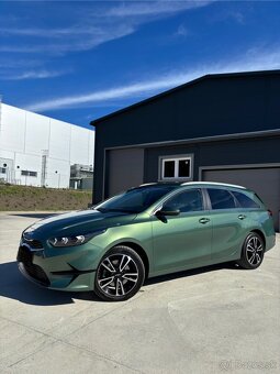 KIA Ceed SW 1.5 T-GDi - 3
