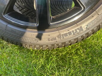 Zimné pneu na diskoch R17, 225/45 ,dot 4223 - 3
