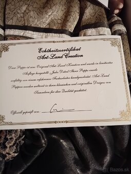 Nerozbalená porcelánová bábika s certifikátom - 3