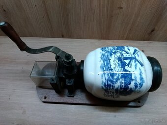 Mlyncek na kavu na stenu na chalupu - 3