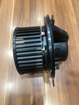 Vnútorný ventilátor kúrenia NRF 34004 - 3