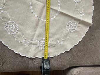 Okrúhly retro obrus - 3