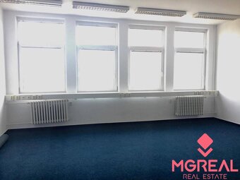 Kancelária 144m2, Za kasárňou, parkovanie - 3